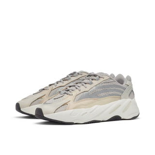 Yeezy 700 Cream