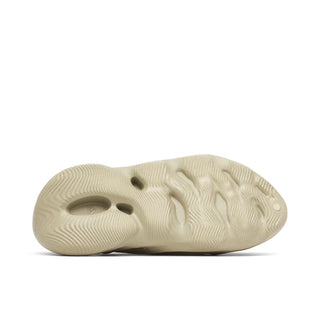 Buty Buty Yeezy Foam RNNR Stone Salt