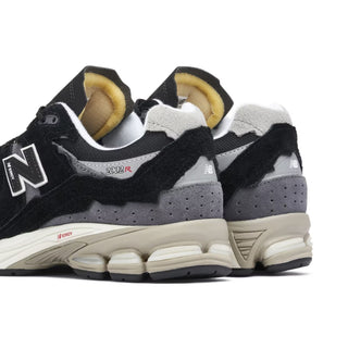 New Balance 2002R Protection Pack Black czarne