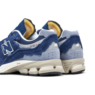 Sneakersy New Balance 2002R Protection Pack Navy Granatowe