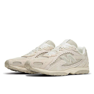 New Balance 204L Sea Salt Linen